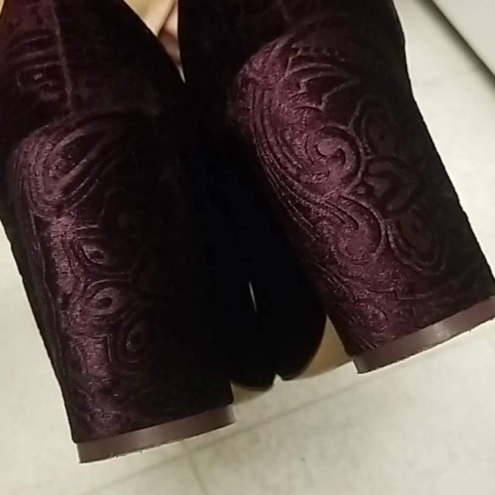 [Like New] NINE WEST velvet purple heels jayvee